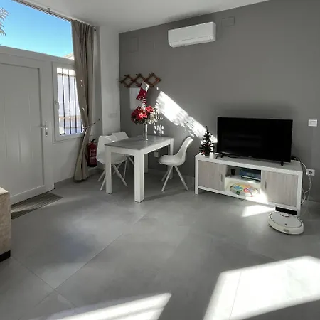 Aloja Apartment *